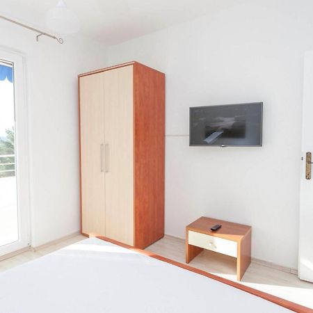 Apartment Aria Baška Voda Dış mekan fotoğraf