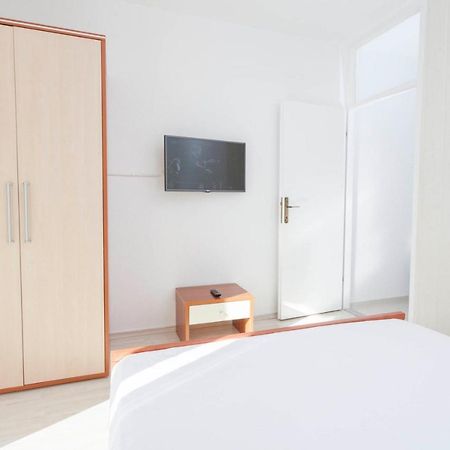 Apartment Aria Baška Voda Dış mekan fotoğraf