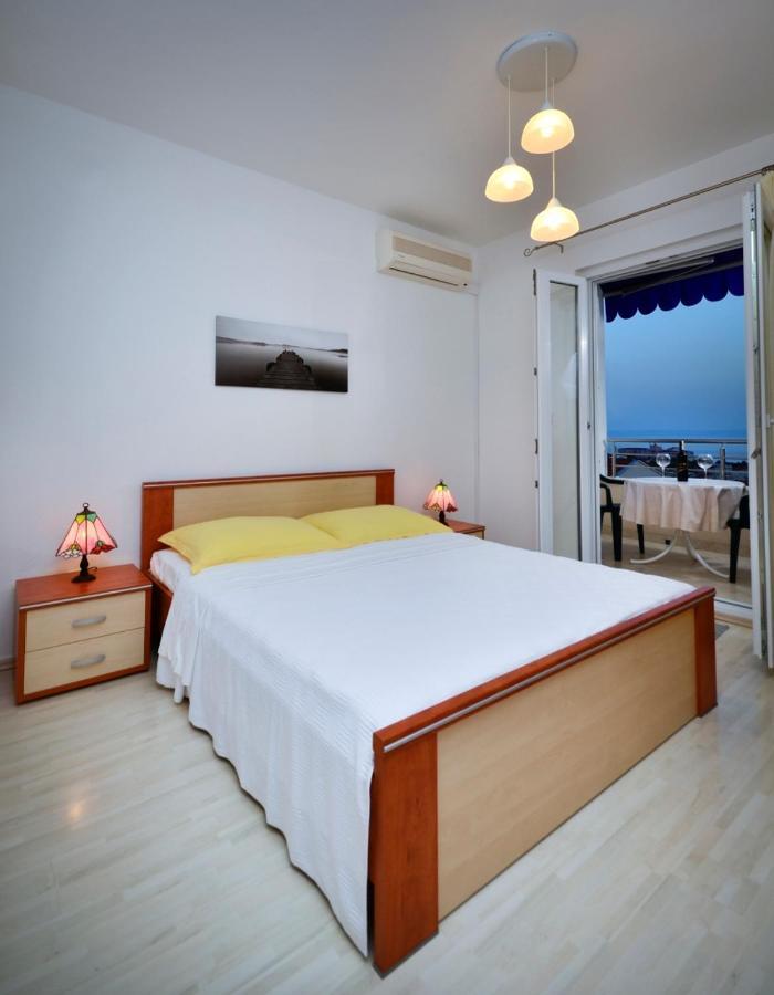 Apartment Aria Baška Voda Dış mekan fotoğraf